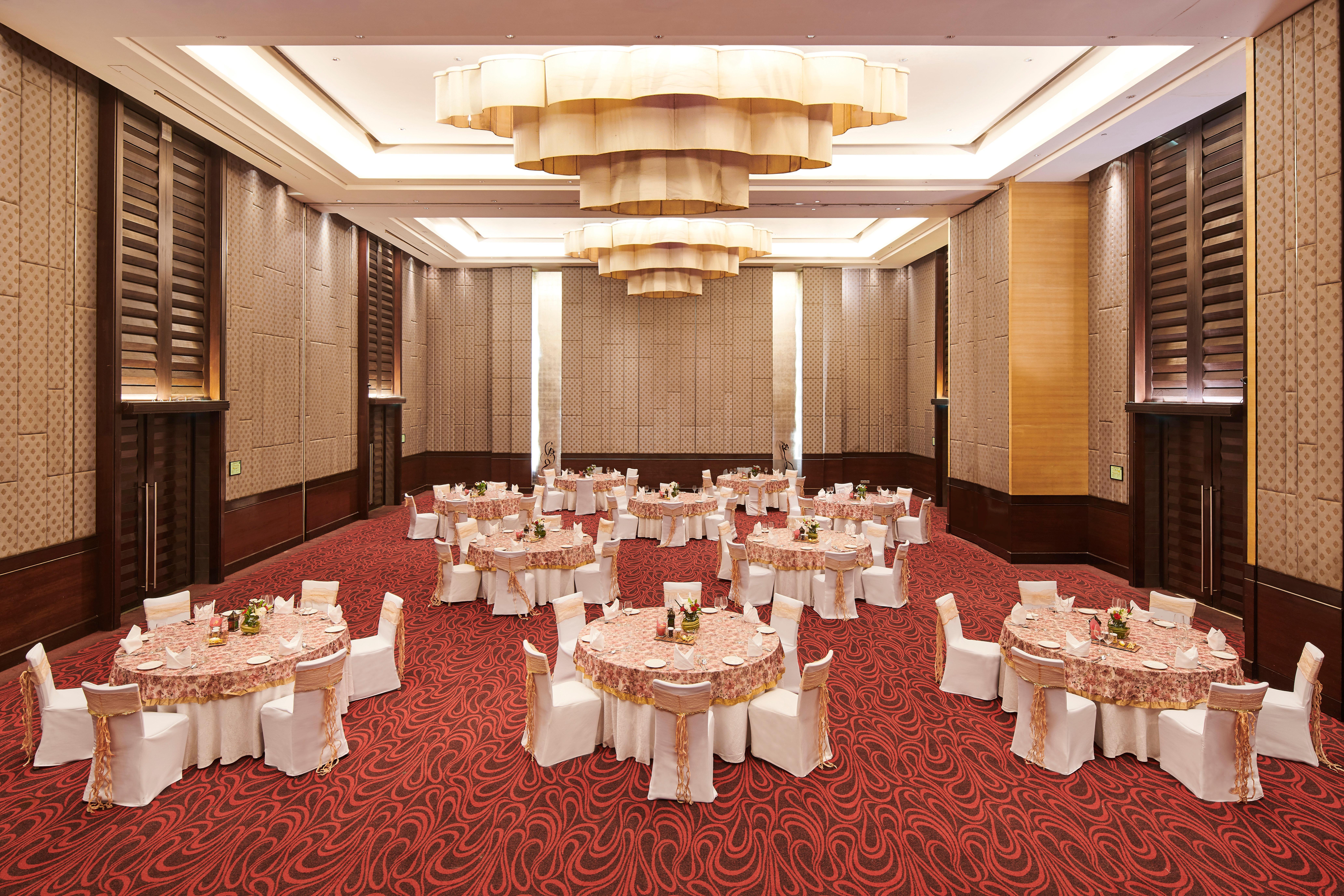 Holiday Inn Mumbai International Airport By Ihg Exterior foto The Grand Ballroom